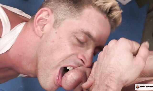 HotHouse: Janitor Johnny Ford deep-deepthroating uncut dinky in the gym