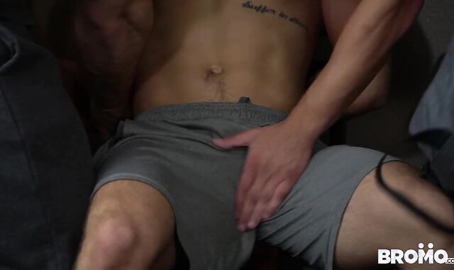 Keep Eyeing - oral pleasure elation stimulation-service Hook up