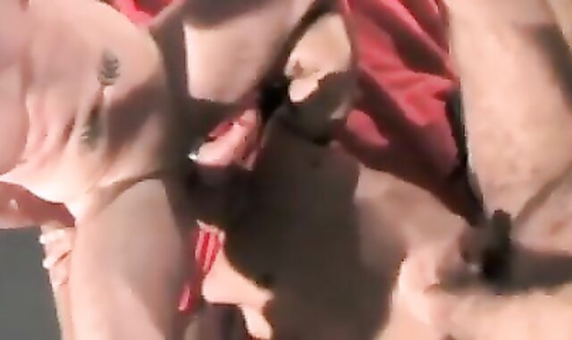 Baiser Sous Les Threatens