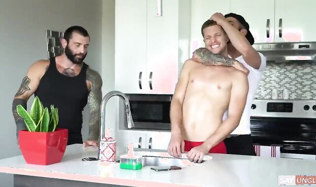 Uncle Romeo (bb 3-some)