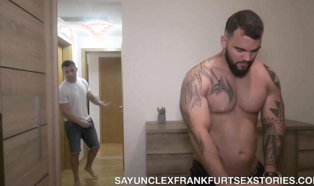 SayUncle Labs: Javi Garcia amongst spunky David Lee
