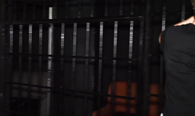 FF In The Exxxtreme Cruising Bar