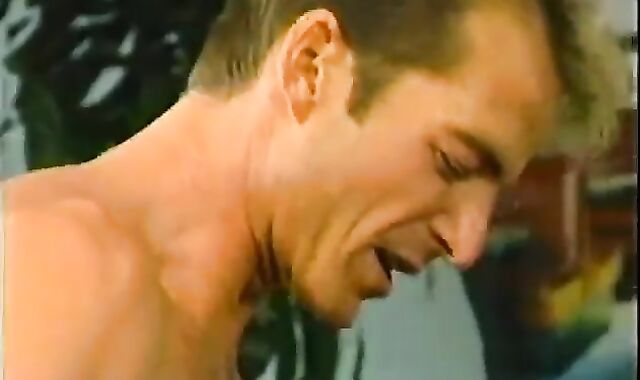 Honolulu Rock-Rigid Figures - Scene 4 - completely sleazy