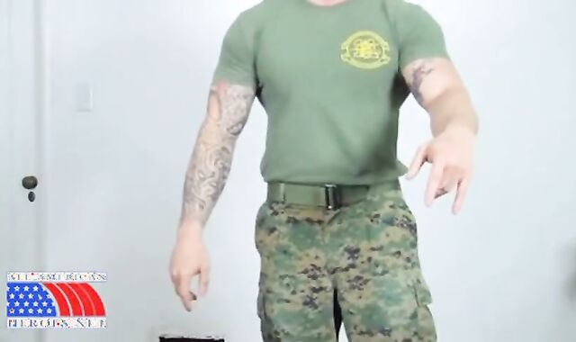 Steele Versatile In 3some