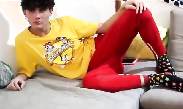 Barzilian twinks Barebarck threesome