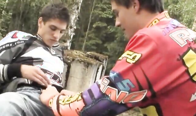 EC - raw Racers (wet)