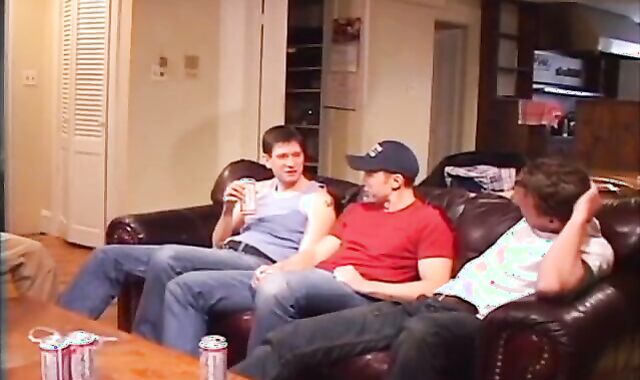 Threeway brown-eye Slurping & poking On The couch