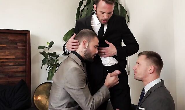 Suit screw three-some