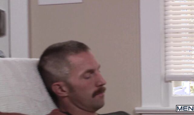 Dad's Hos - Adam Herst & Andres Moreno ass strike