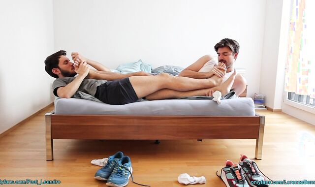 Feet play with best friend