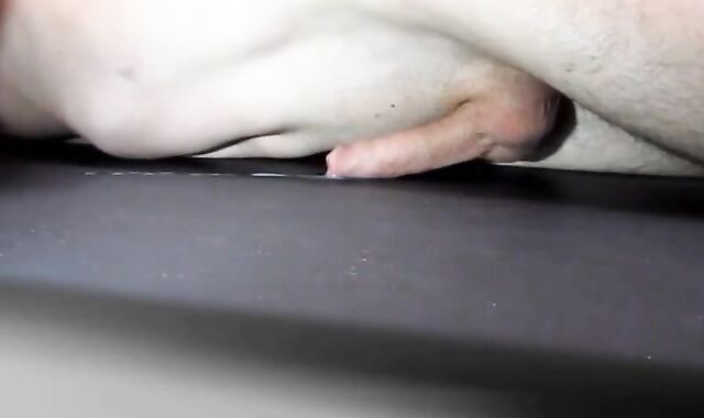 Pushups humping and cumming handsfree