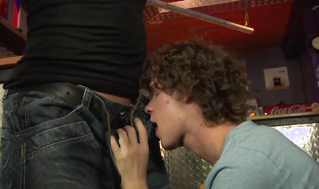 Parent loves teens Gig 03