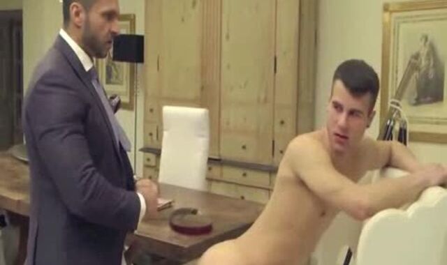 D/ddy plumbs His Houseb0y