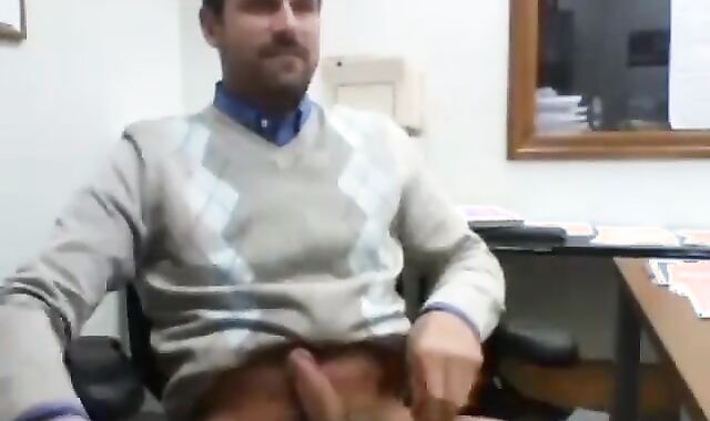 daddy deep-throats A Blast In The Office anew