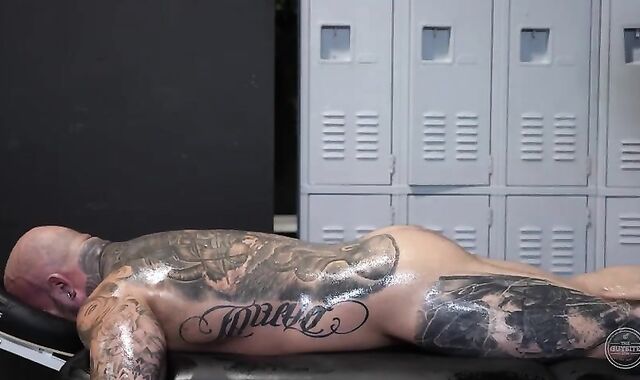 TGS0839 - Gunner gets A Touch Down