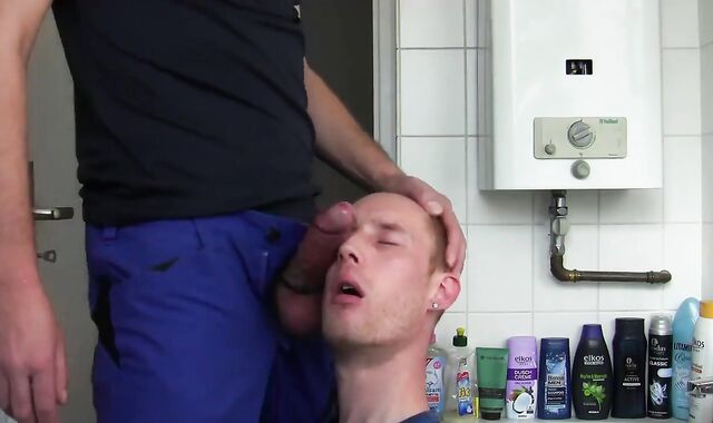 I Love gigantic spears In My face hole