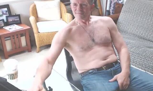 enormous Dicked parent jacking 002