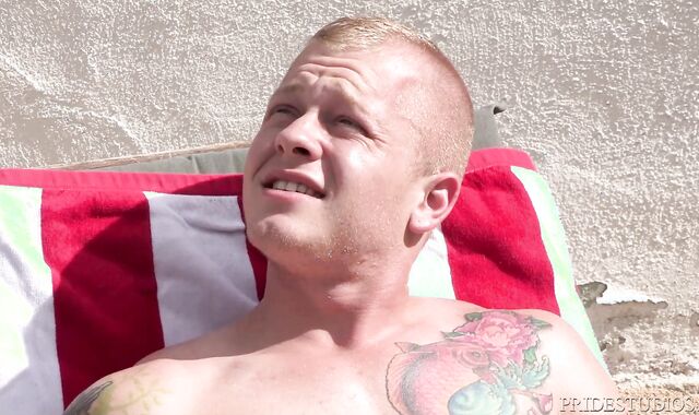 DylanLucas.com: Athletic Leo Luckett have massive lollipop