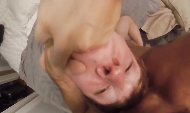 Muscle Father Breeds A Yelling lad