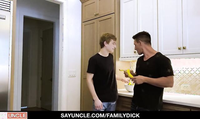 Homo helps with rock hard-core pulverize-a-thon in HD