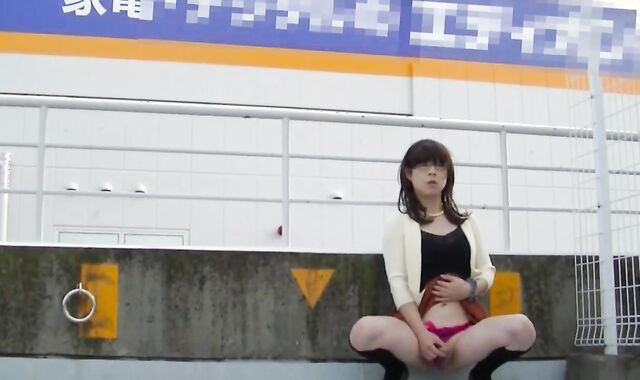 Japanese Crossdresser Outdoor Flashing.