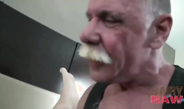 pulverize Me, Randy!