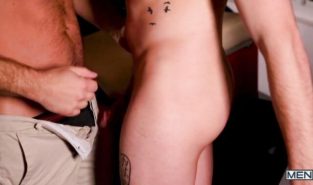 The Caddy And The Dad - Dirk Caber and Zander Lane eighteen Hook up