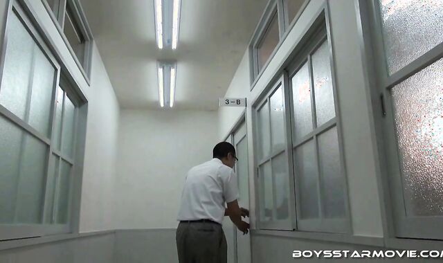 GayAsianNetwork - Speedy electro getting off video