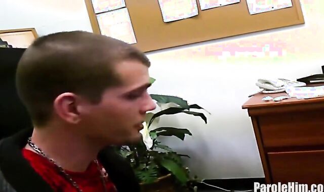 Otter likes sticking rock-stiff in HD