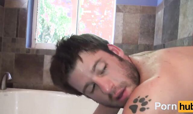 Silver Daddy bonks naughty Grizzly Pup