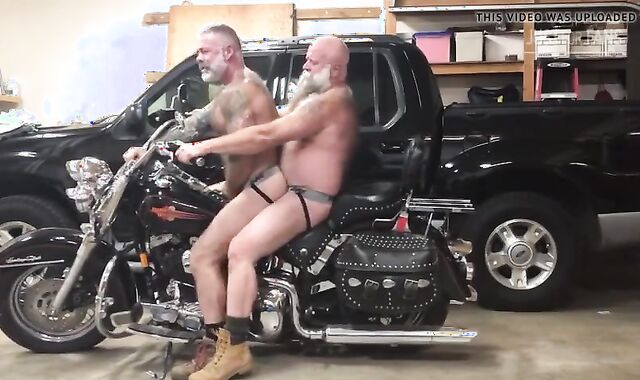 TwoDaddyBiker