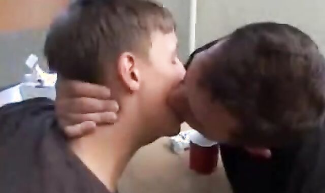 daddy bonks His twunk In Kitchen