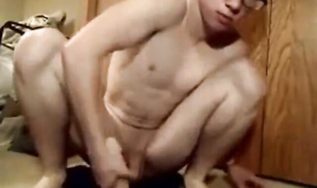 Blonds Do It Best 007