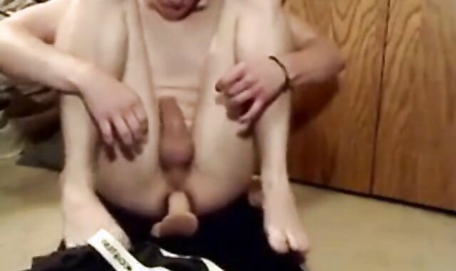 Blonds Do It Best 007