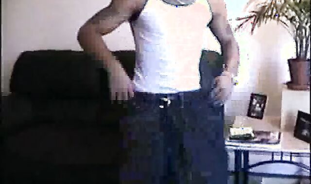 SneekPeek - Getting Vinnie Off