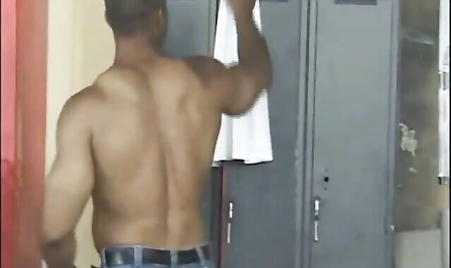 darksome Dad Teaches Thug How it is Done