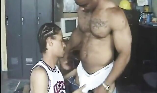 darksome Dad Teaches Thug How it is Done