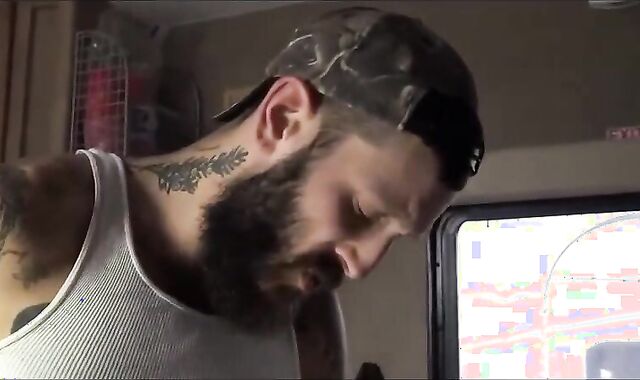 Redneck father Breeds His nubile