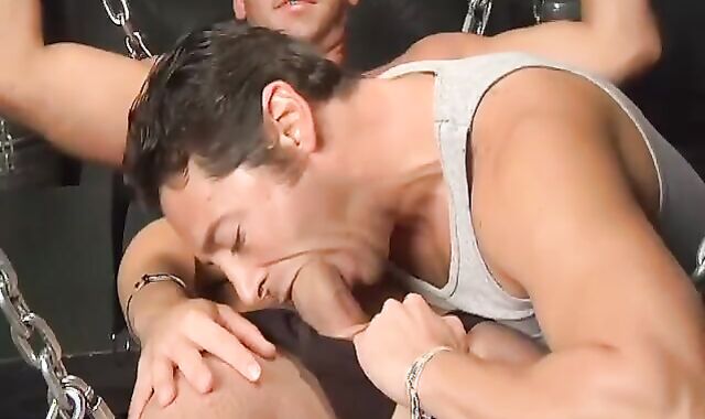 Girth And Ari On A Sling