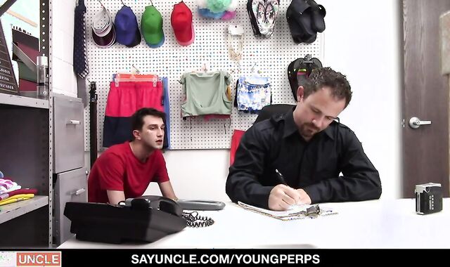 eighteen age teenage twunk Satiates Security Guard