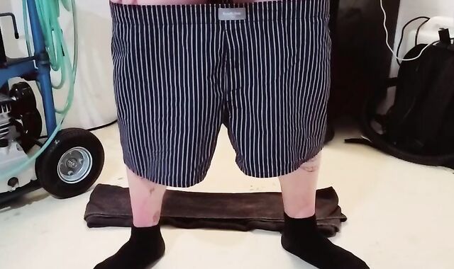 Sensing sloppy, Dad Soles