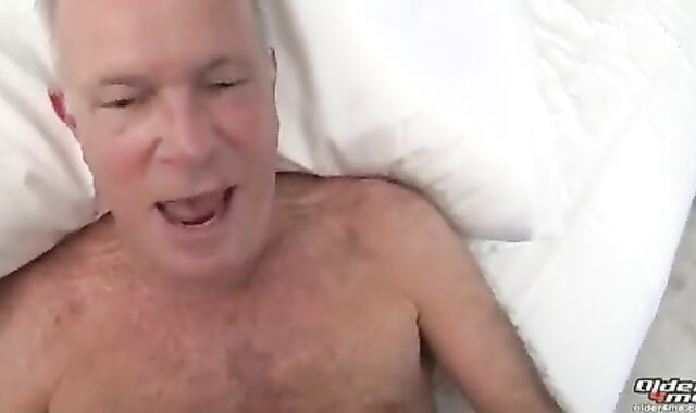 gigantic And smallish daddy