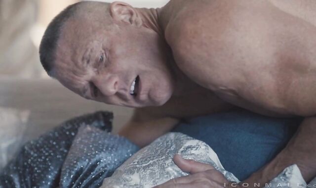 IconMale: Inked american likes love glove-free-for-all raunchy fuckin'