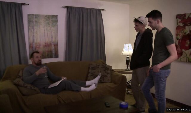 IconMale - Banging with jock Troy Accola among Roman Todd