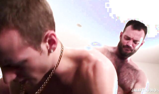 JalifStudio - Furry DILF Desmond cravings good banging