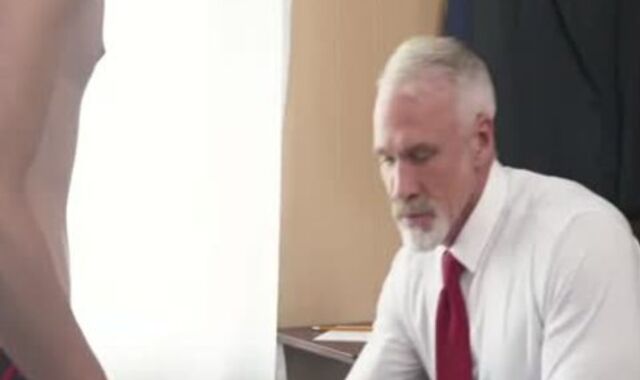 Wet fuck-fest amongst pipe-squashing mature