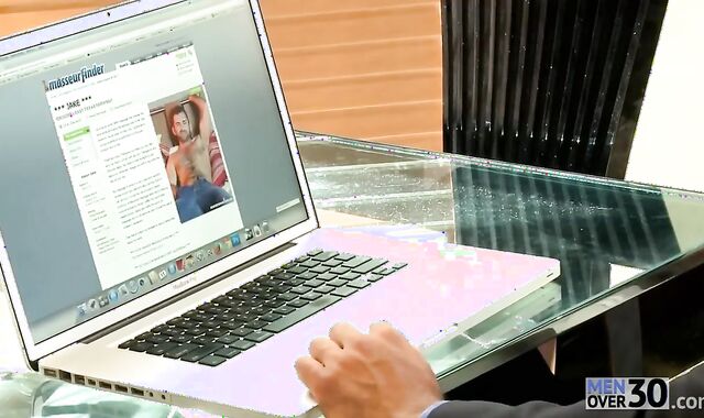 palatable dark-skinned-eye From these thirty+ Year Olds