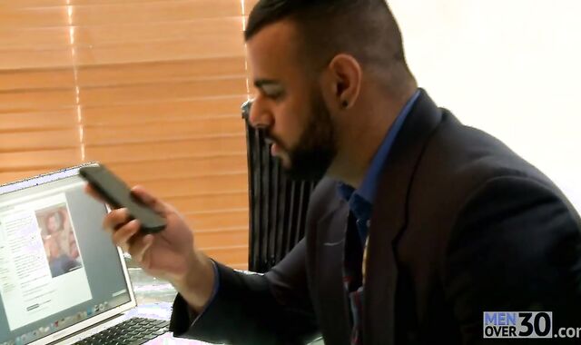 palatable dark-skinned-eye From these thirty+ Year Olds