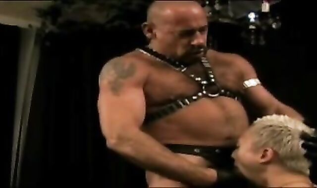 amoral Leather Dad Subdues muff twink