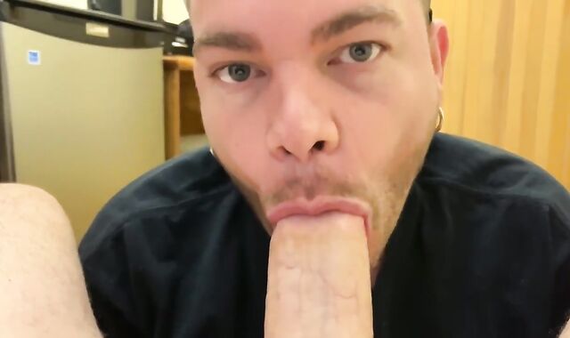 JUST CALL ME HENRY: BORIQUANKING (Palms Free-for-all-for-all Facial cumshot, Sorta)